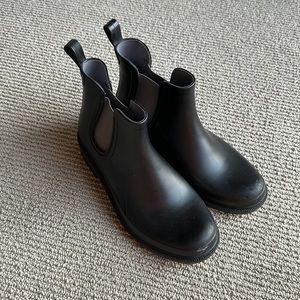 Black rubber boots